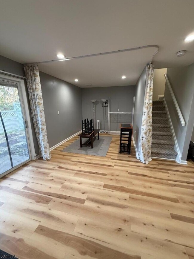 Building Photo - 1902 Bayley Ct