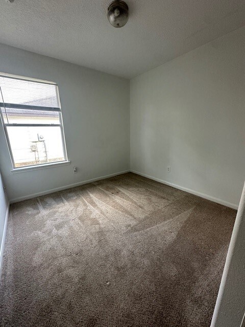 Building Photo - 13972 Buckskin Dr