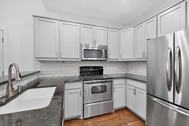 Building Photo - 4801 Birchman Ave