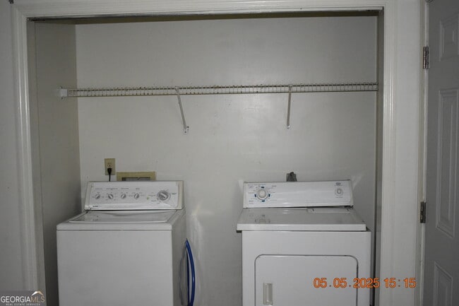 Building Photo - 4421 Azalea Dr