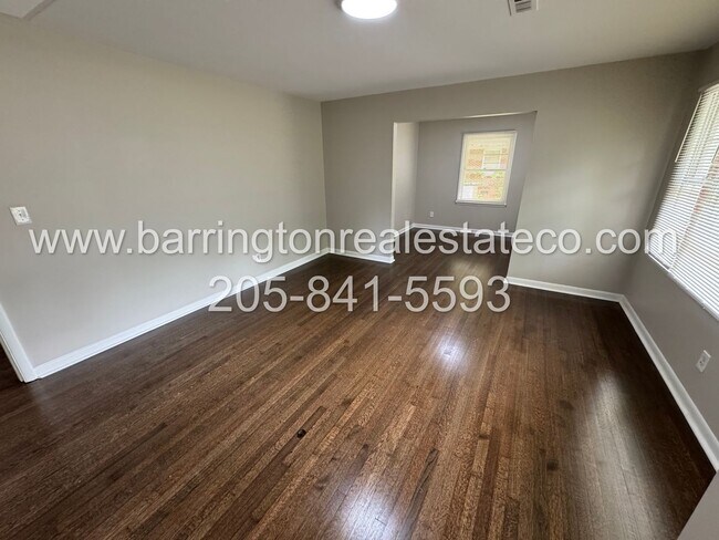 Building Photo - 1720 2nd St NE