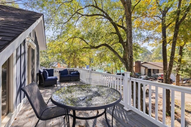 Building Photo - 2112 Brunswick Cir