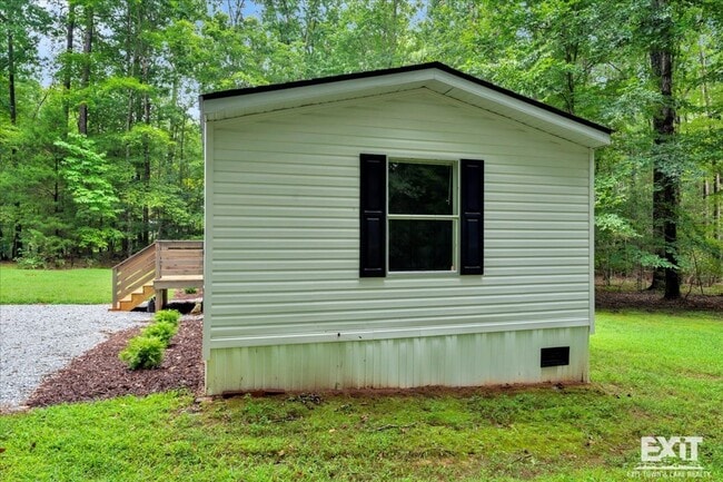 Building Photo - Welcome to Your Fresh Start at 139 Cookout Terrace!