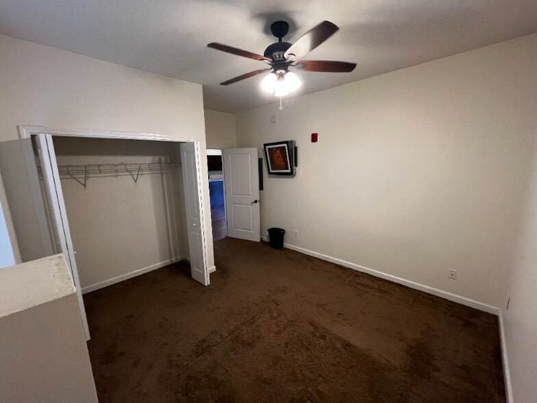 Building Photo - 99 Pine St