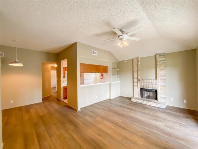 Building Photo - 1308 Brenda Ln