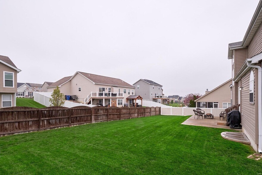 Building Photo - 659 Bethany Dr
