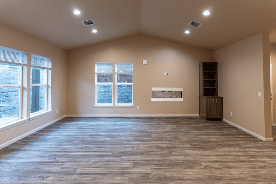 Building Photo - 5803 Joynak St S