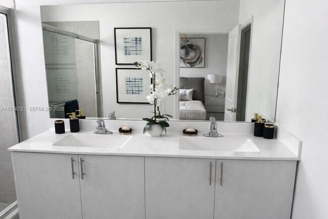 Building Photo - 12929 SW 286th Wy