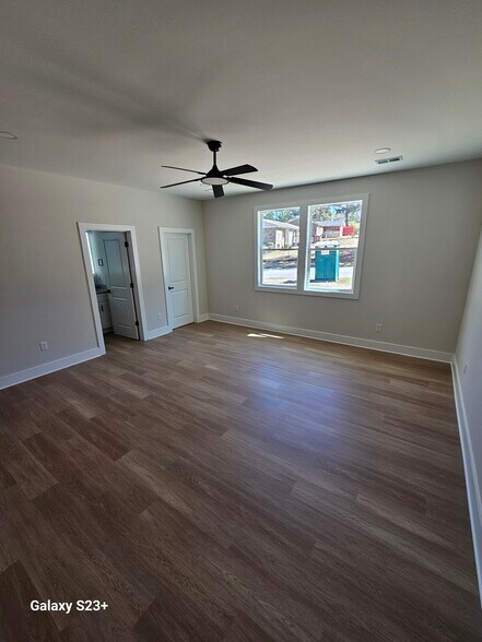 Building Photo - 700 Torwood Dr