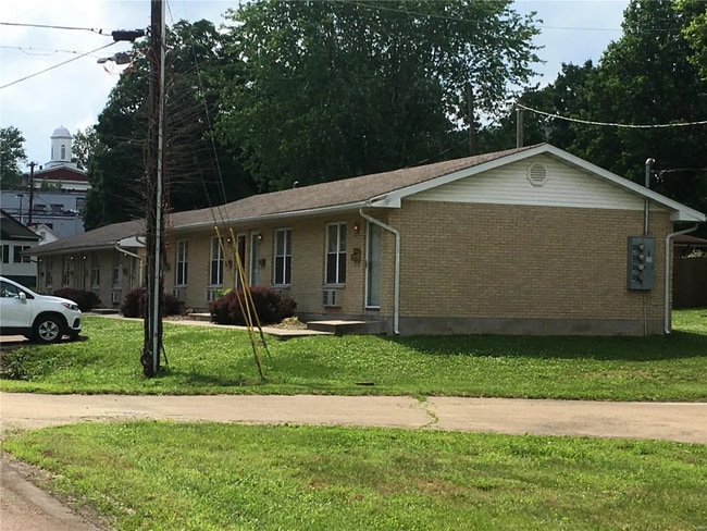 Building Photo - 203 E Russell St