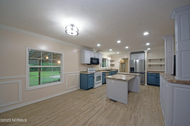 Building Photo - 158 State Rd 1319