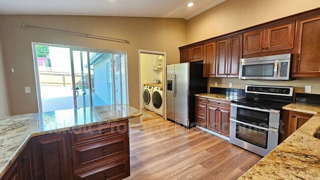 Building Photo - 1506 N Cambrian Ave