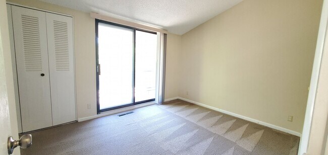 Building Photo - Condo in the heart of Billings
