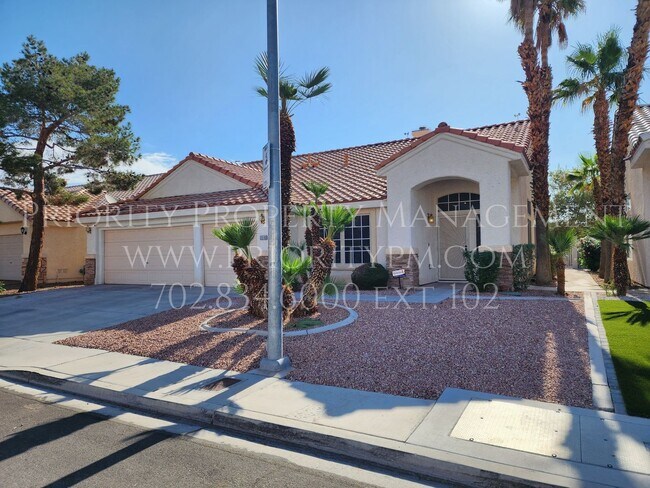 Primary Photo - Stallion Mountain Golf Course Home~4 Bed ~...