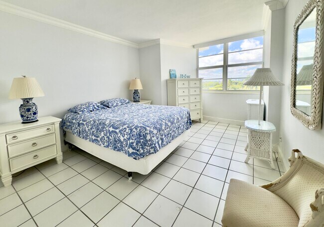 Building Photo - 2800 N Flagler Dr