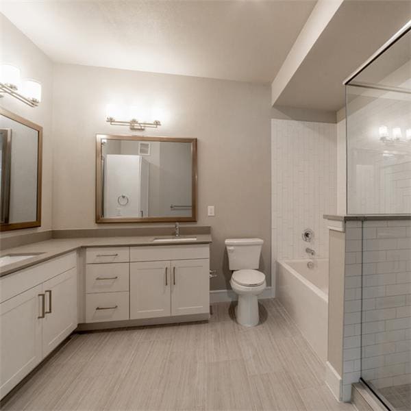 Building Photo - 1300 W 5th St