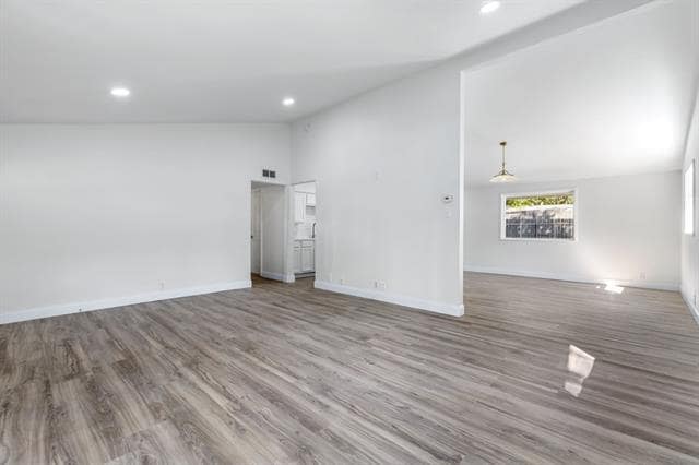 Building Photo - 912 Warfield Way