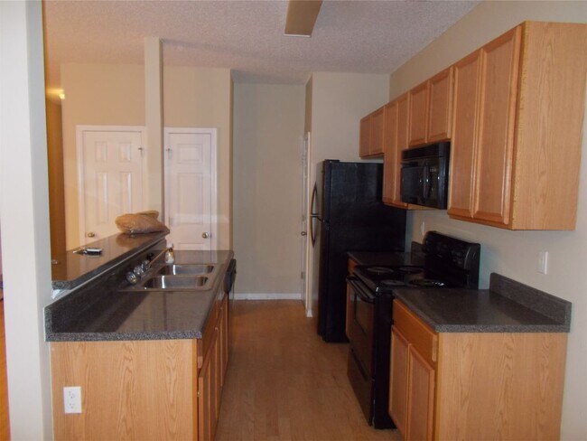 Building Photo - 4956 Wexford Trail