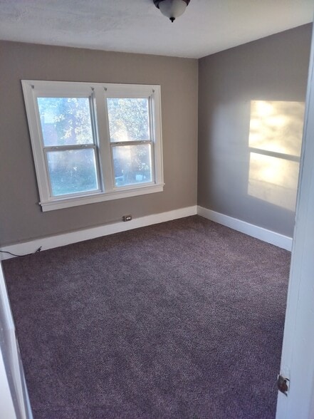 Building Photo - 240 s 39th st