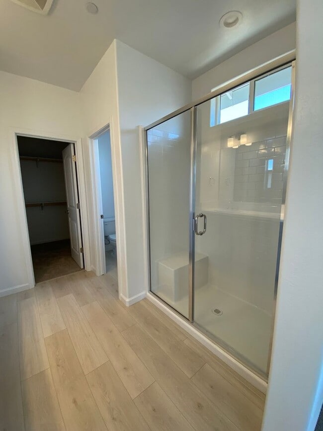 Building Photo - Spacious 4-Bedroom New Build in Prime Nort...