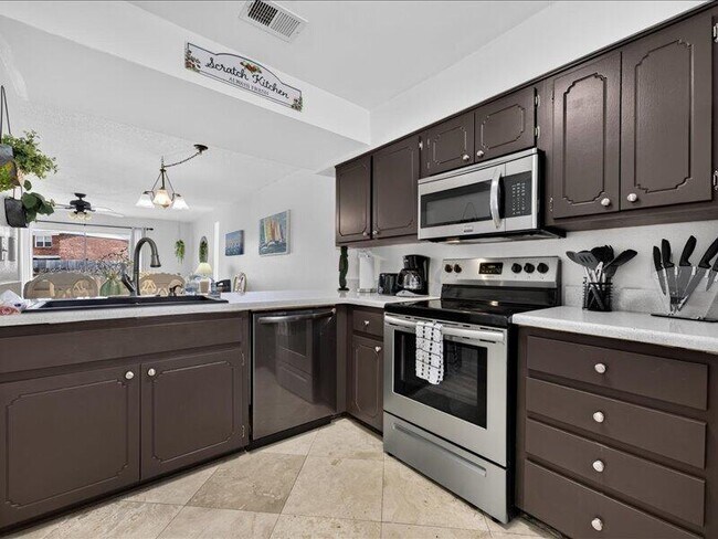 Building Photo - 354 Billfish Ave