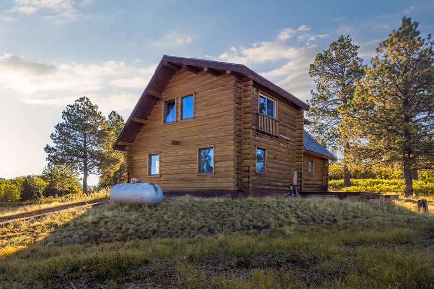 Building Photo - 51 High Bluff Dr