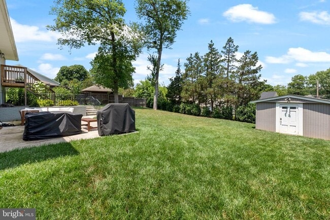 Building Photo - 8114 Drayton Ln