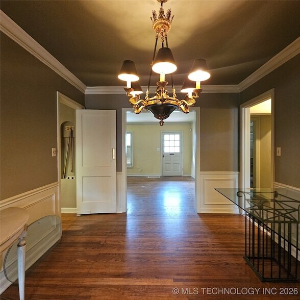 Building Photo - 2442 E 19th St