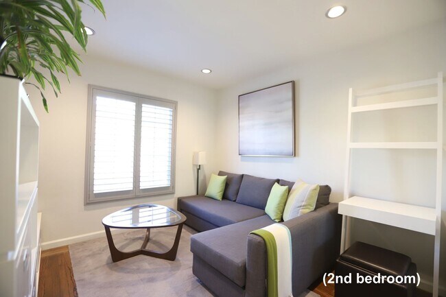 Building Photo - 140 Avalon Dr