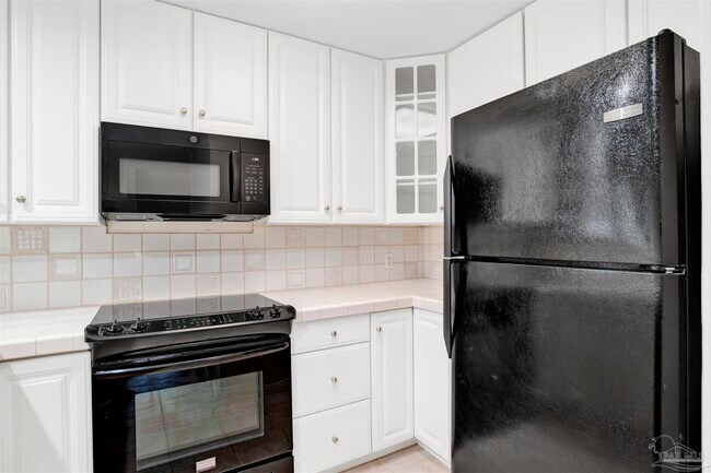 Building Photo - 13414 Valerie Dr