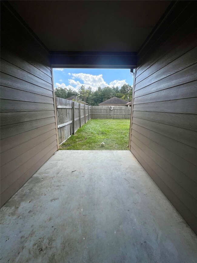 Building Photo - 8575 TX-105