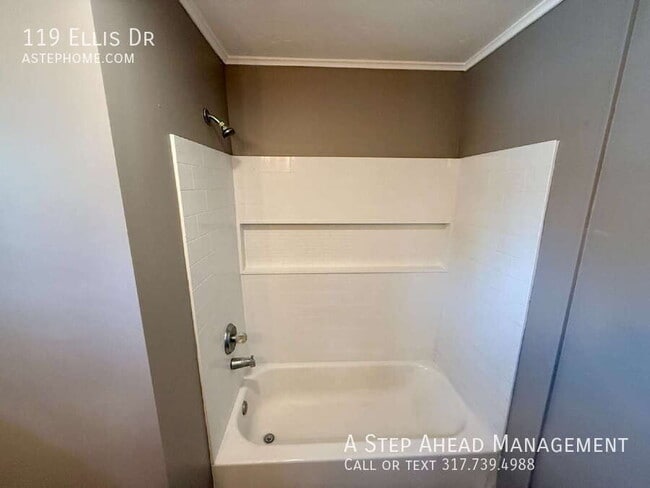 Building Photo - 119 Ellis Dr