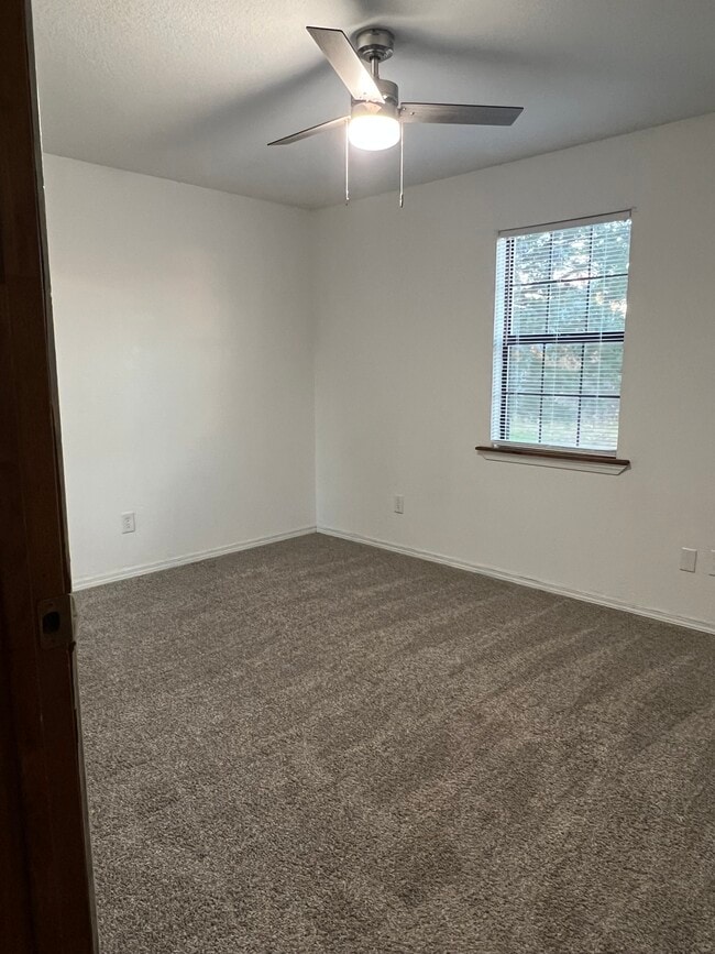 Second Bedroom - 374 Willow St
