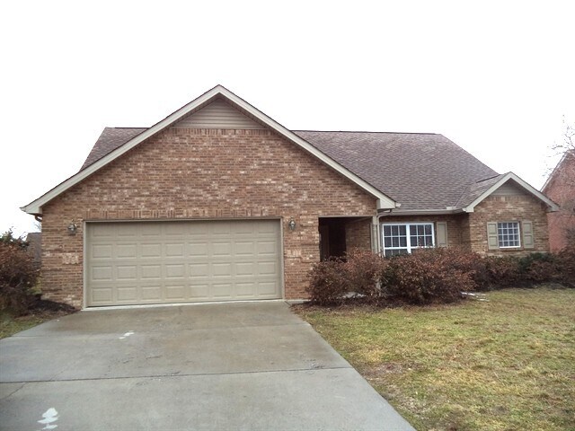 Primary Photo - 927 Elsborn Ridge Rd