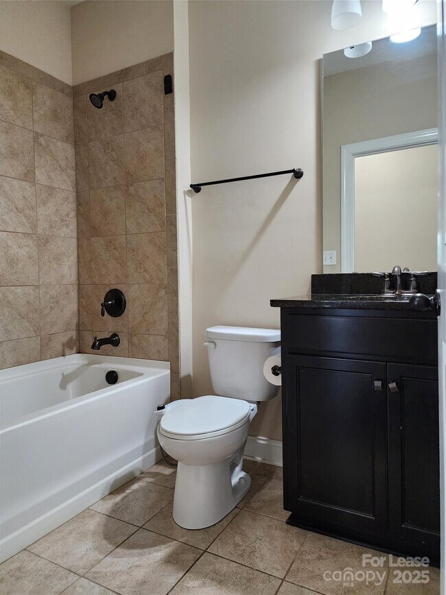 Building Photo - 1425 Skygrove Pl NW