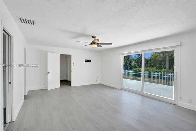 Building Photo - 4024 Frances Dr