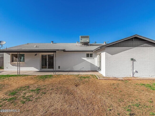 Building Photo - 2529 E Commonwealth Cir