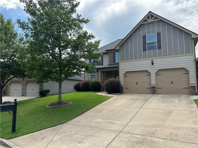 Building Photo - 1560 Walking Horse Trail