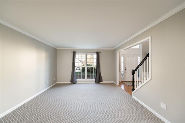 Building Photo - 6480 Stapleford Ln