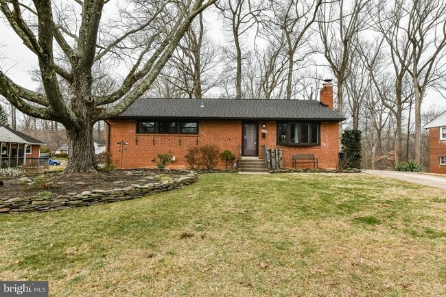 Building Photo - 5508 Inverchapel Rd