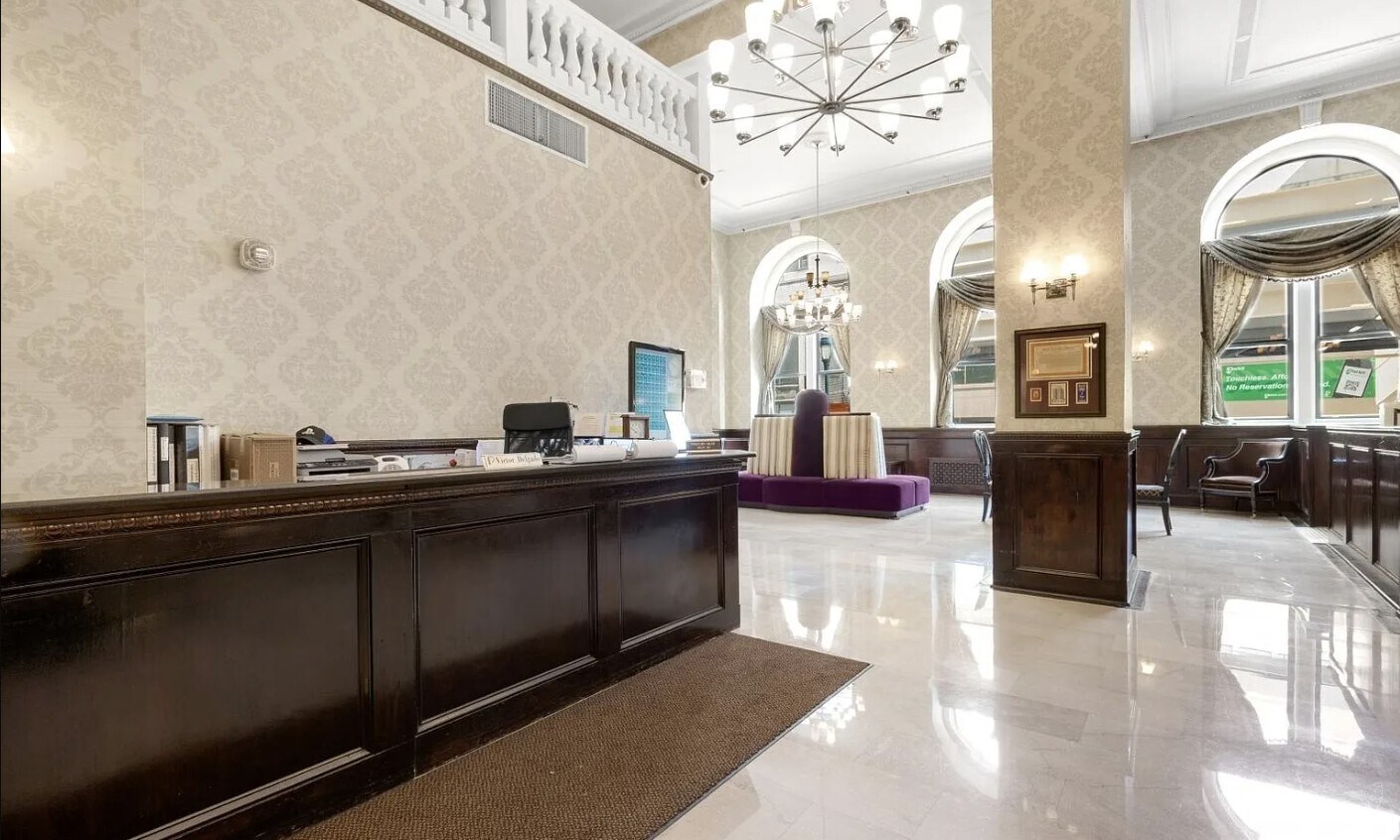 Lobby - 1324 Locust St