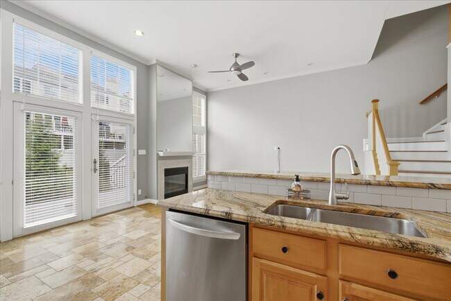 Building Photo - Elegant Corner-Lot Home with Spacious Living in Great Oak