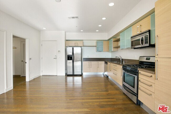 Primary Photo - 1234 WILSHIRE Blvd