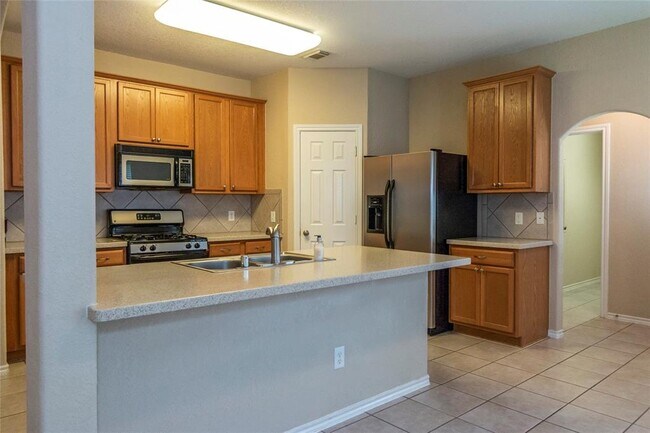 Building Photo - 9206 Birch Springs Dr