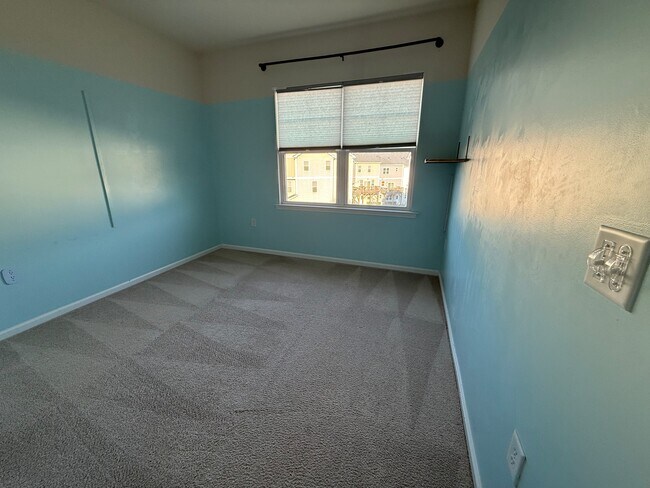 Building Photo - 2246 Red Knot Ln