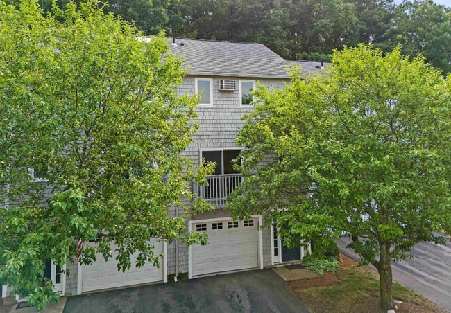 Building Photo - 19 Profile Cir