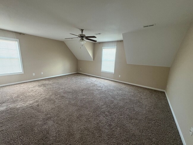 Building Photo - Charming 3BR/2.5BA in Hardin Valley!