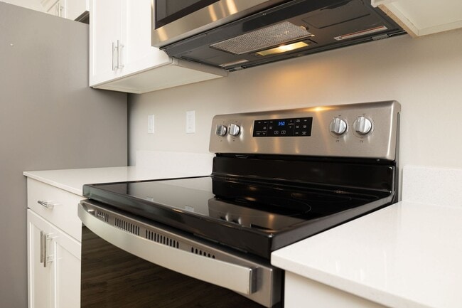 Building Photo - Modern One-Level Rancher South Spokane Valley Community - Elk Meadow Estate