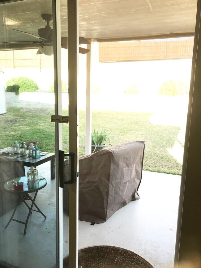 Building Photo - 4-Bedroom House for Rent in Harker Heights