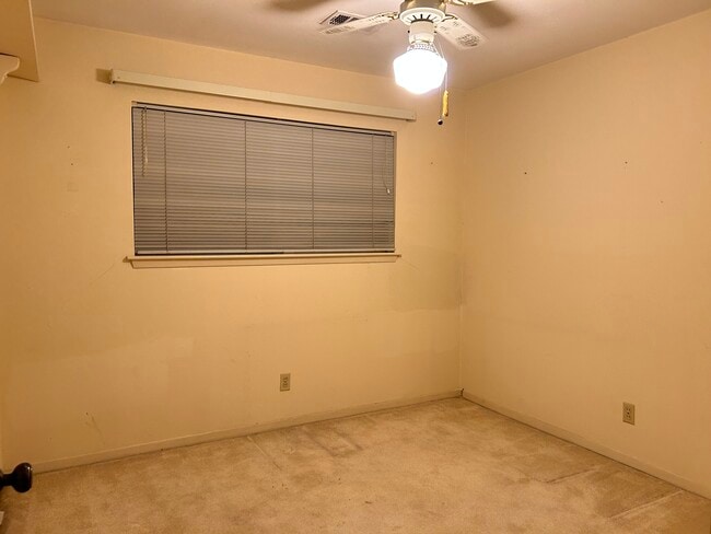 Building Photo - 7214 Sharpview Dr